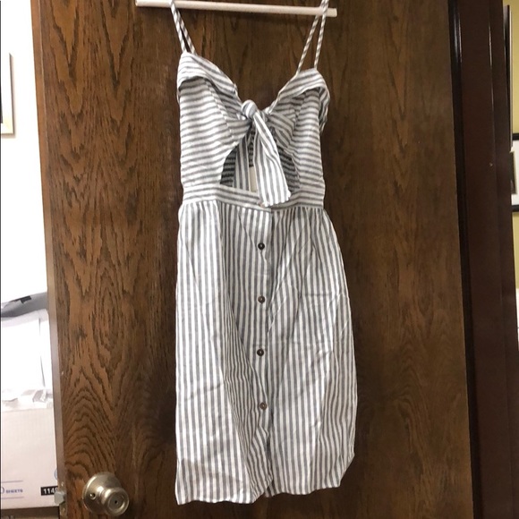 Zaful Dresses & Skirts - NEW Zaful Striped front knot cutout dress Medium